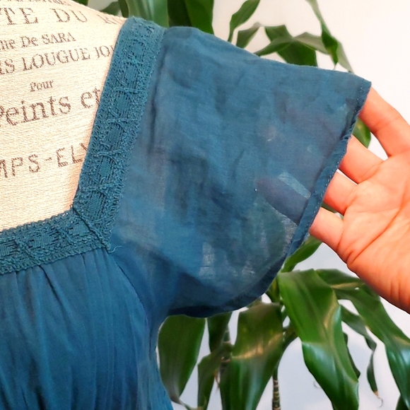 Zinc cotton embroidered top - Picture 6 of 10